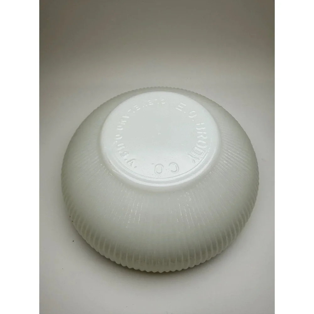 E.O. Brody‎ Co White Milk Glass Ribbed Bowl Vintage Cleveland Ohio USA 7.5
